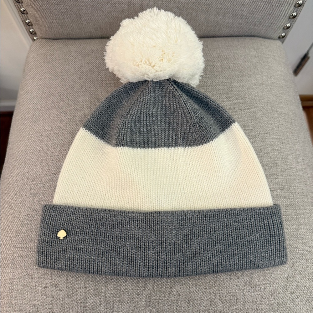 kate spade Women’s Two-Tone Pom Winter Knit Hat- Gray & Cream - NWOT